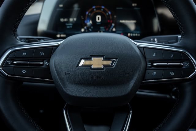 New 2027 Chevrolet Equinox LT w/ Safety and Technology Package FWD image 15