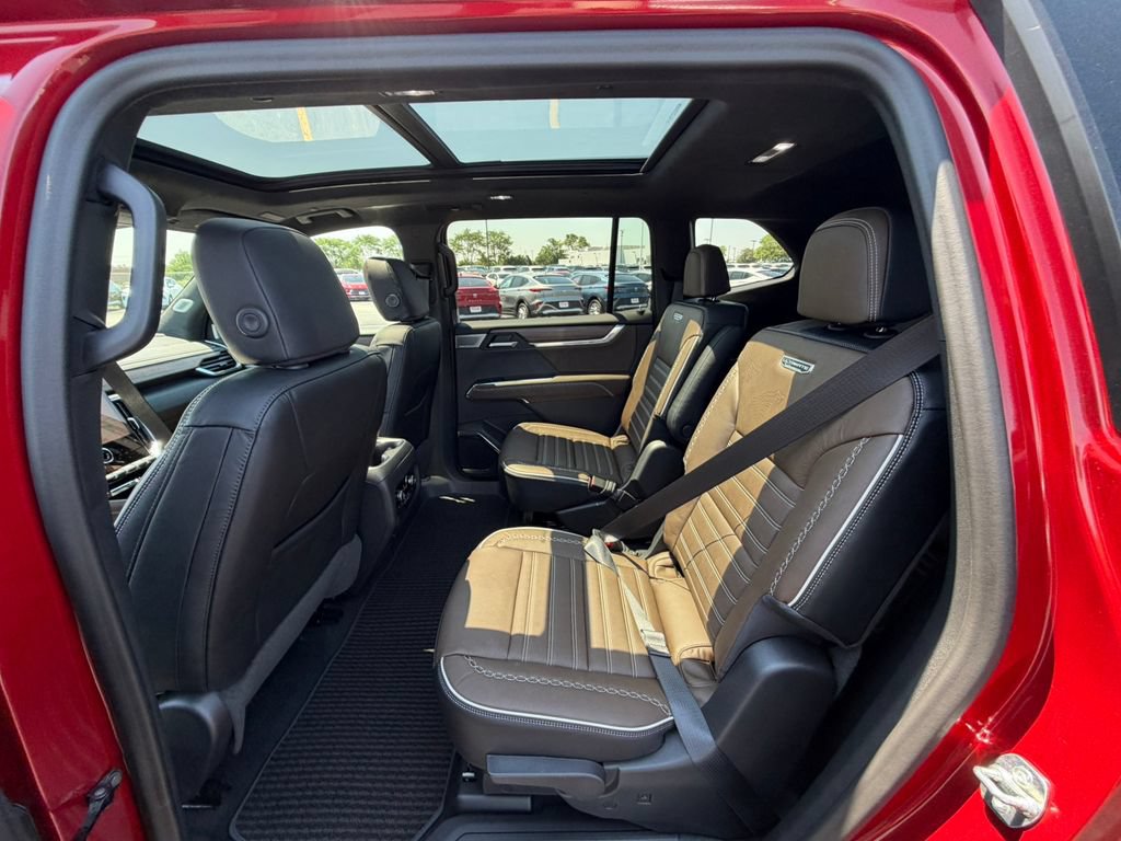 New 2026 GMC Acadia Denali Ultimate AWD/4WD image 33