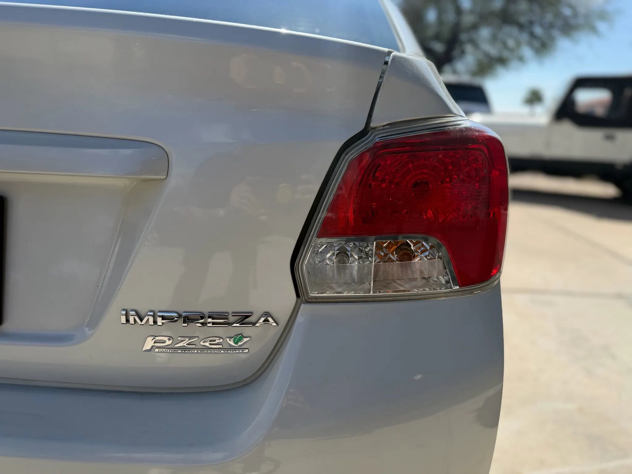 Used 2015 Subaru Impreza 2.0i Premium image 14