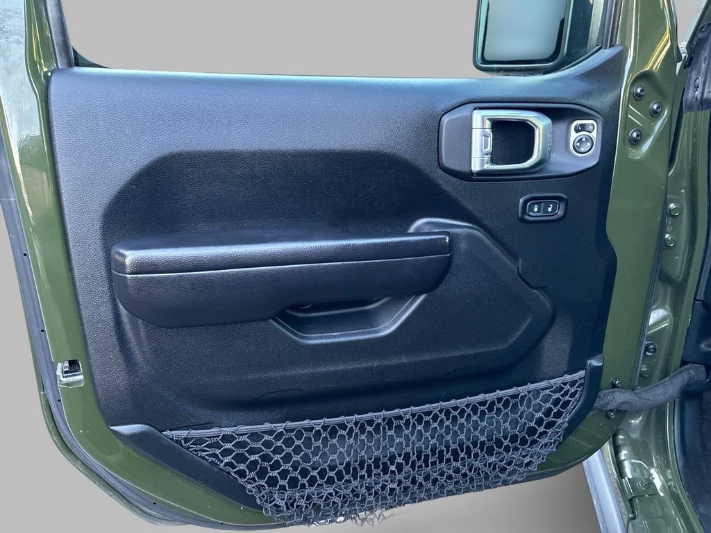 Used 2021 Jeep Wrangler Rubicon AWD/4WD image 18