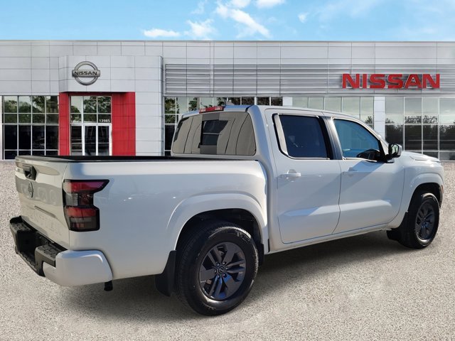Certified 2025 Nissan Frontier SV image 5