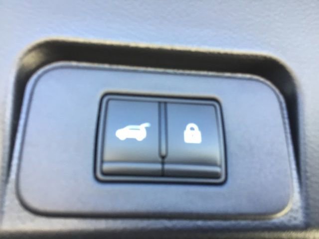 Used 2022 Nissan Rogue SL w/ SL Premium Package image 22