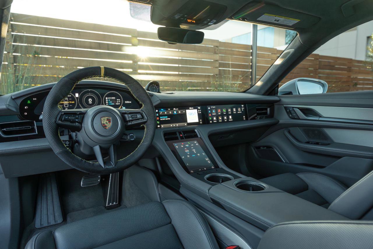 Used 2022 Porsche Taycan Turbo S image 71