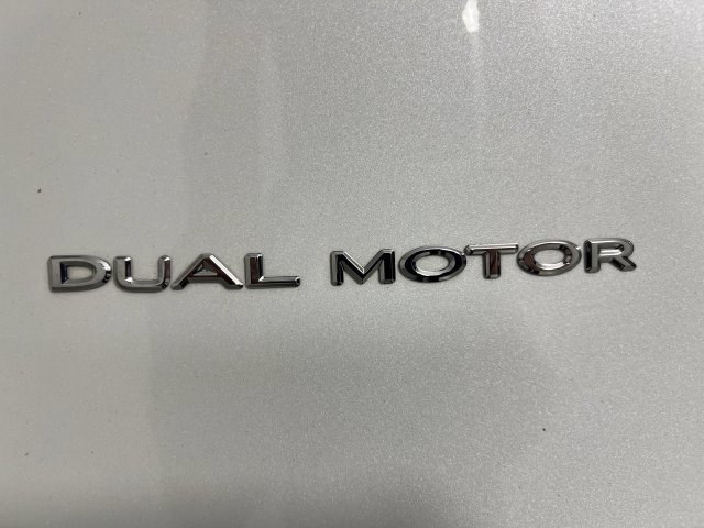 Used 2023 Tesla Model Y Long Range AWD/4WD image 31