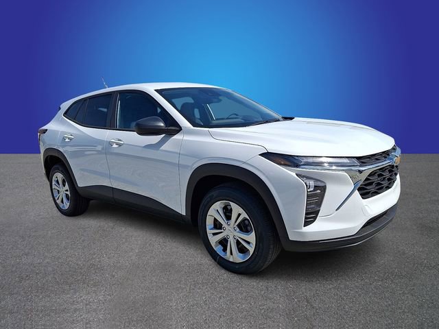 New 2026 Chevrolet Trax LS w/ Driver Confidence Package image 2