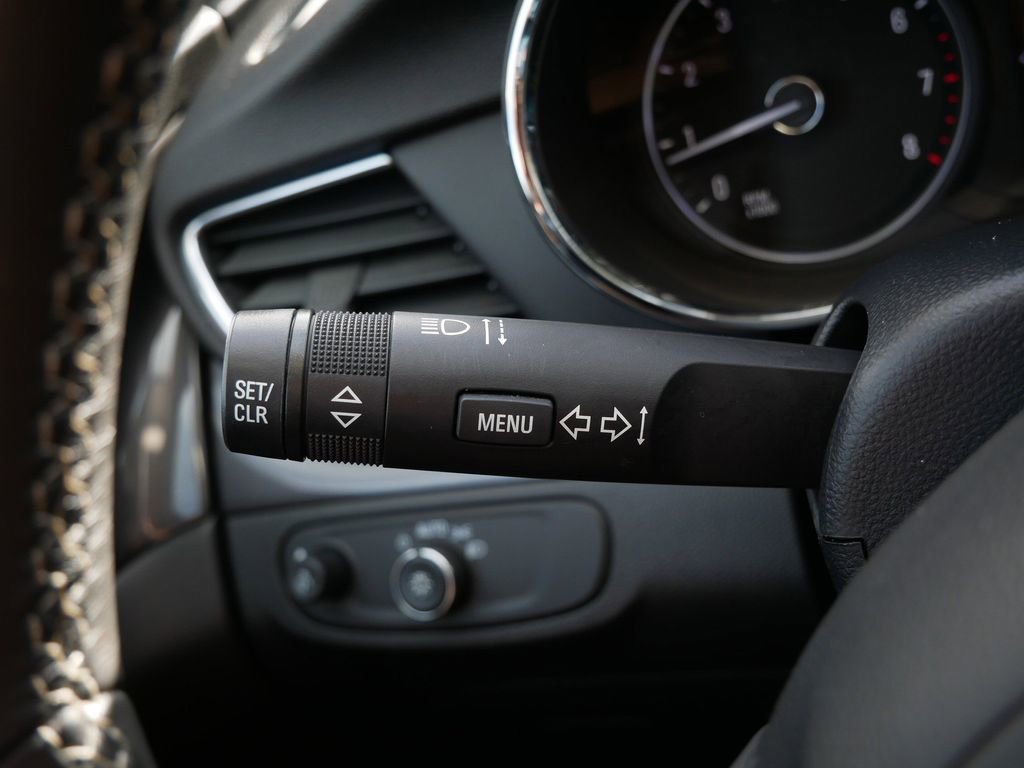 Used 2021 Buick Encore Preferred FWD image 23
