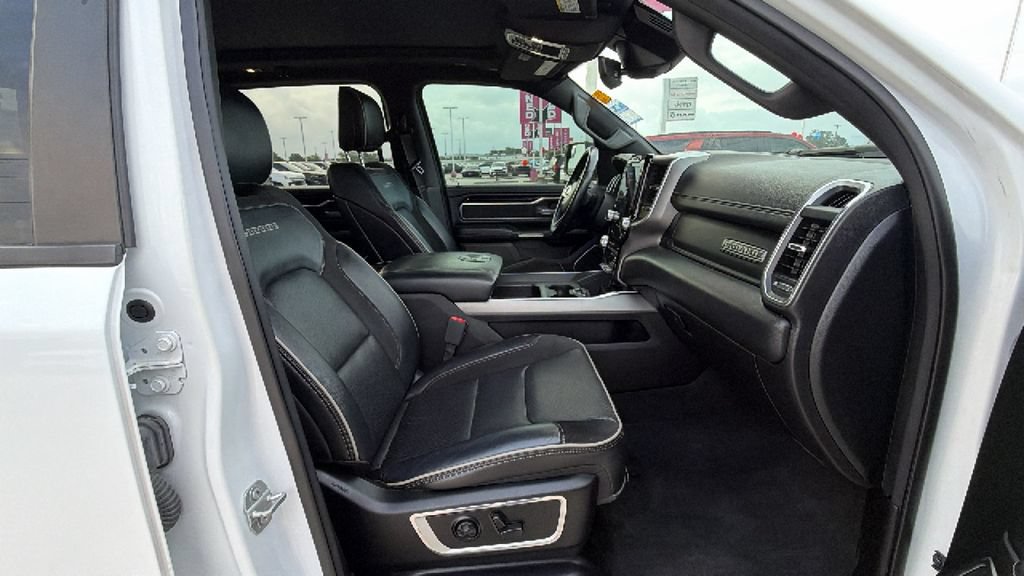 Used 2021 RAM 1500 Laramie AWD/4WD image 31