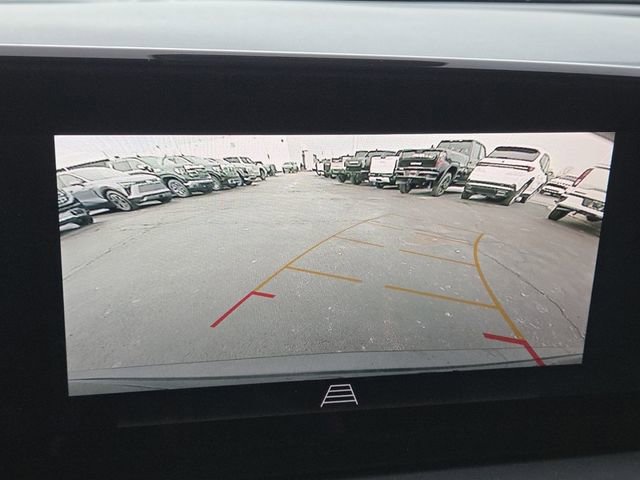 Used 2024 Buick Encore GX Sport Touring image 3