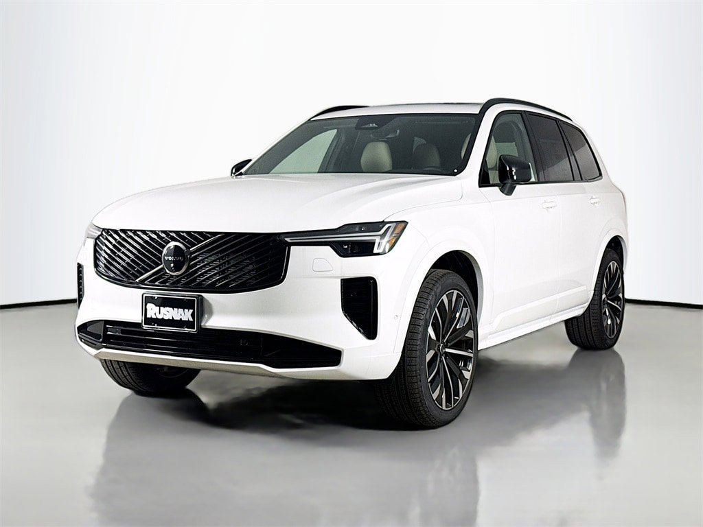 Certified 2026 Volvo XC90 B6 Ultra w/ Protection Package AWD/4WD image 3