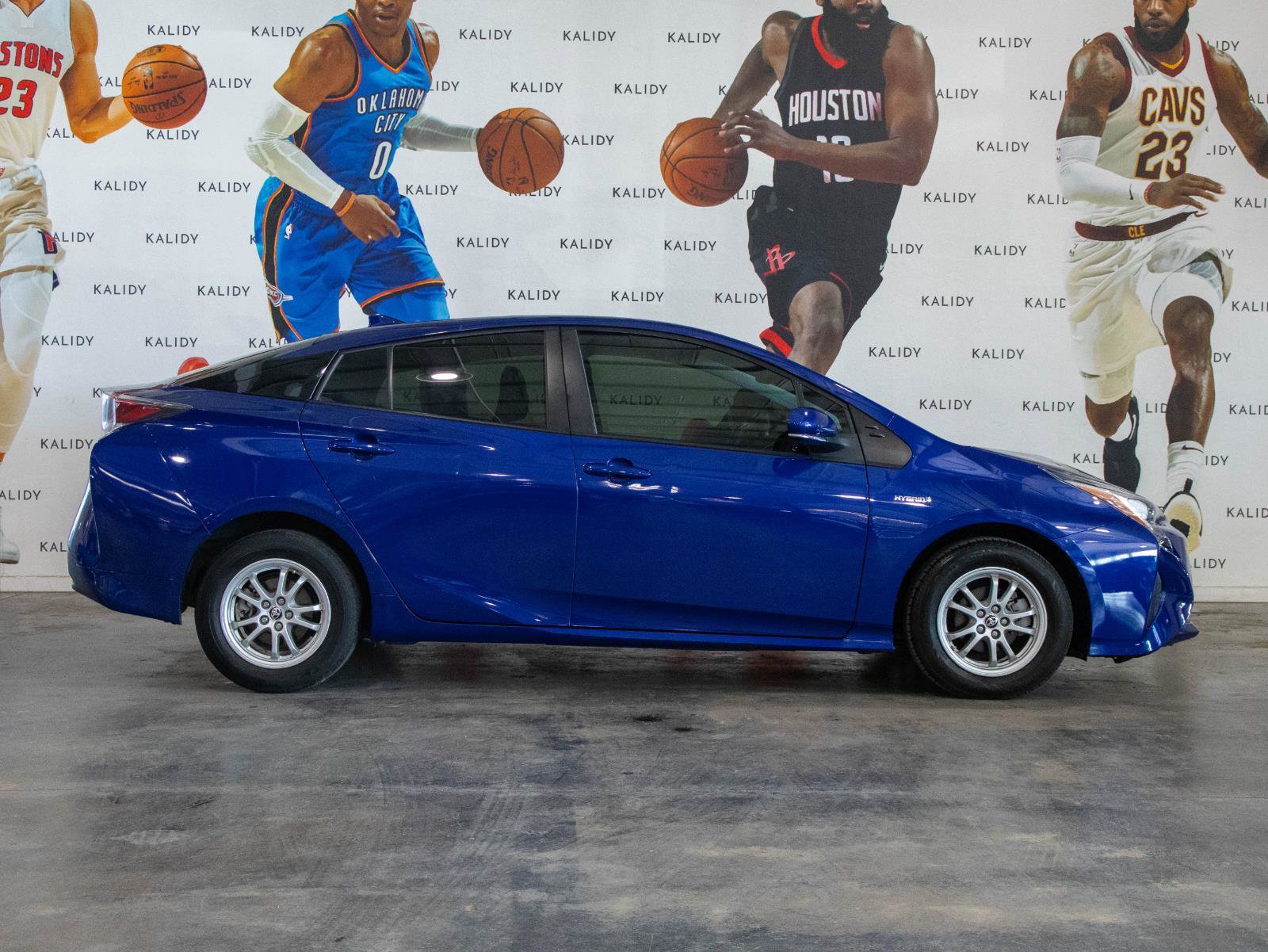 Used 2016 Toyota Prius Two image 17