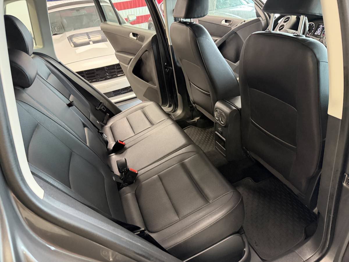 Used 2016 Volkswagen Tiguan S FWD image 18