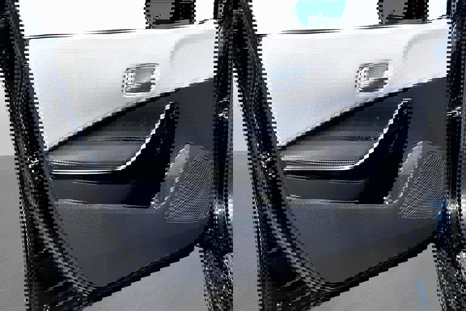 Used 2019 Toyota Corolla XSE w/ Body Protection Package FWD image 15