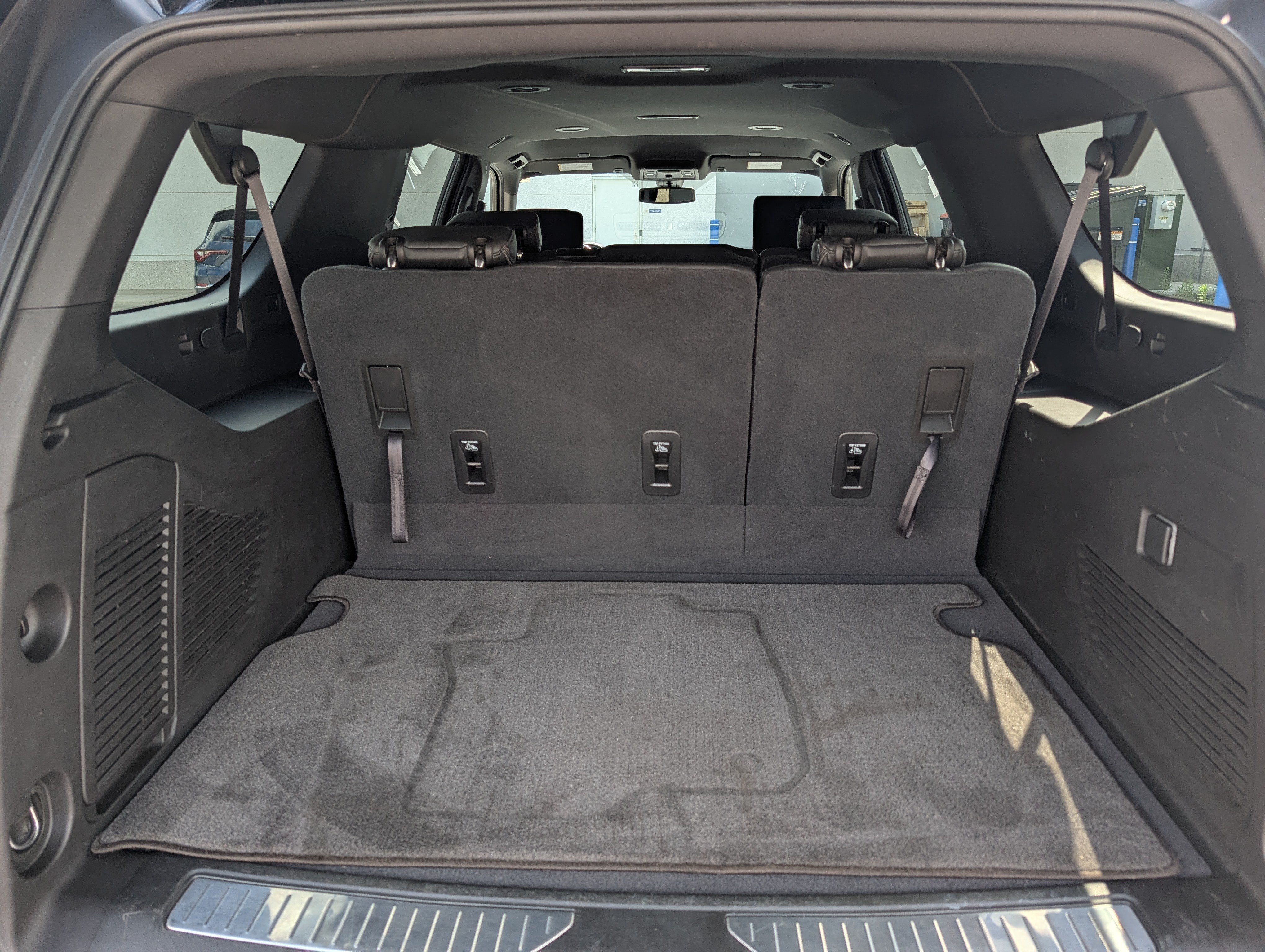Used 2021 Chevrolet Suburban RST w/ Rear Media and Nav Package AWD/4WD image 19