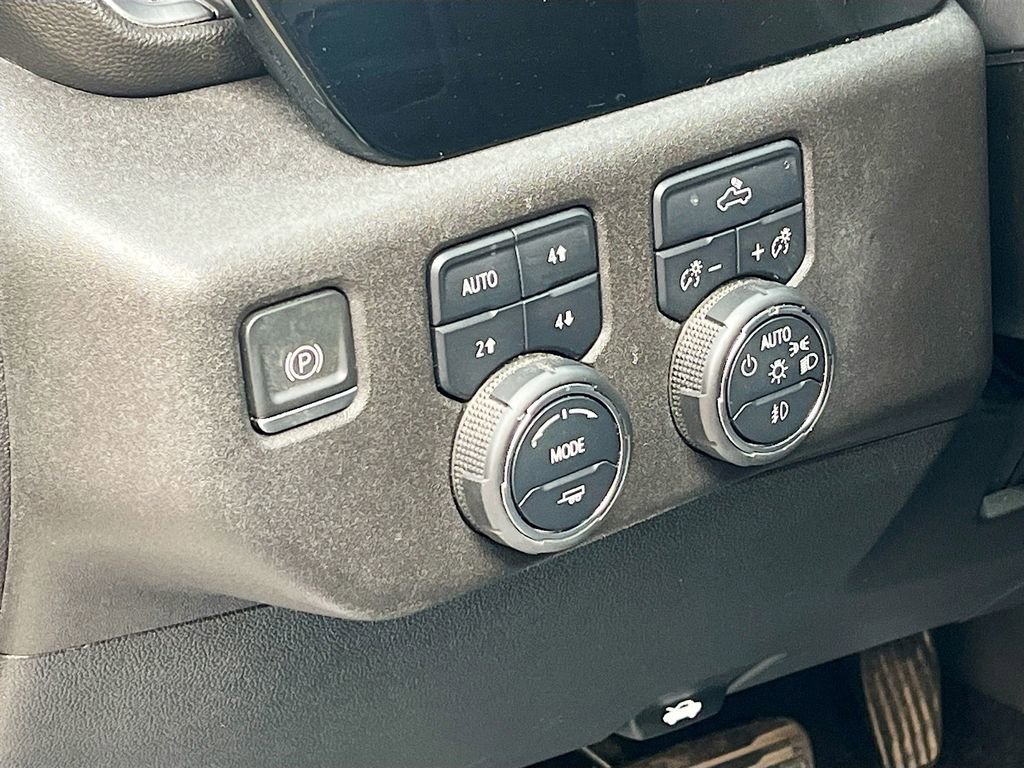 Used 2023 Chevrolet Silverado 1500 RST image 10