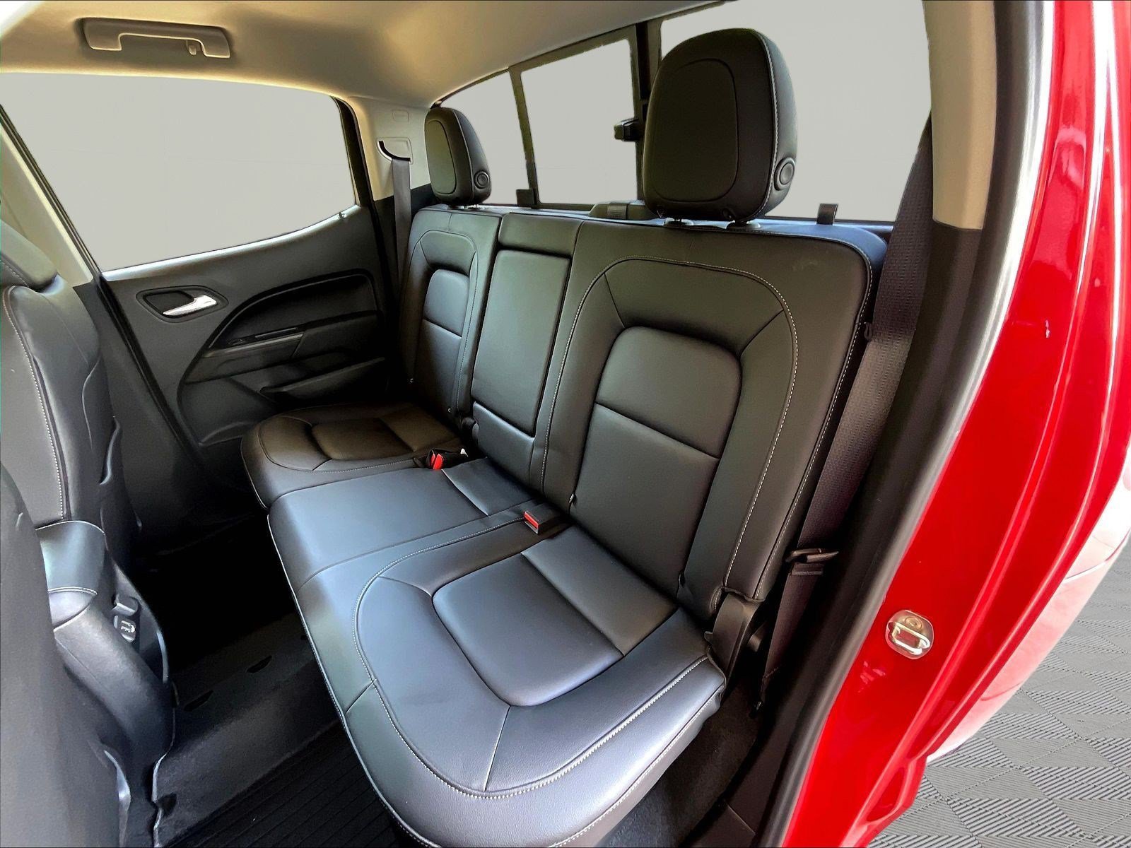 Used 2020 Chevrolet Colorado LT w/ Luxury Package AWD/4WD image 22
