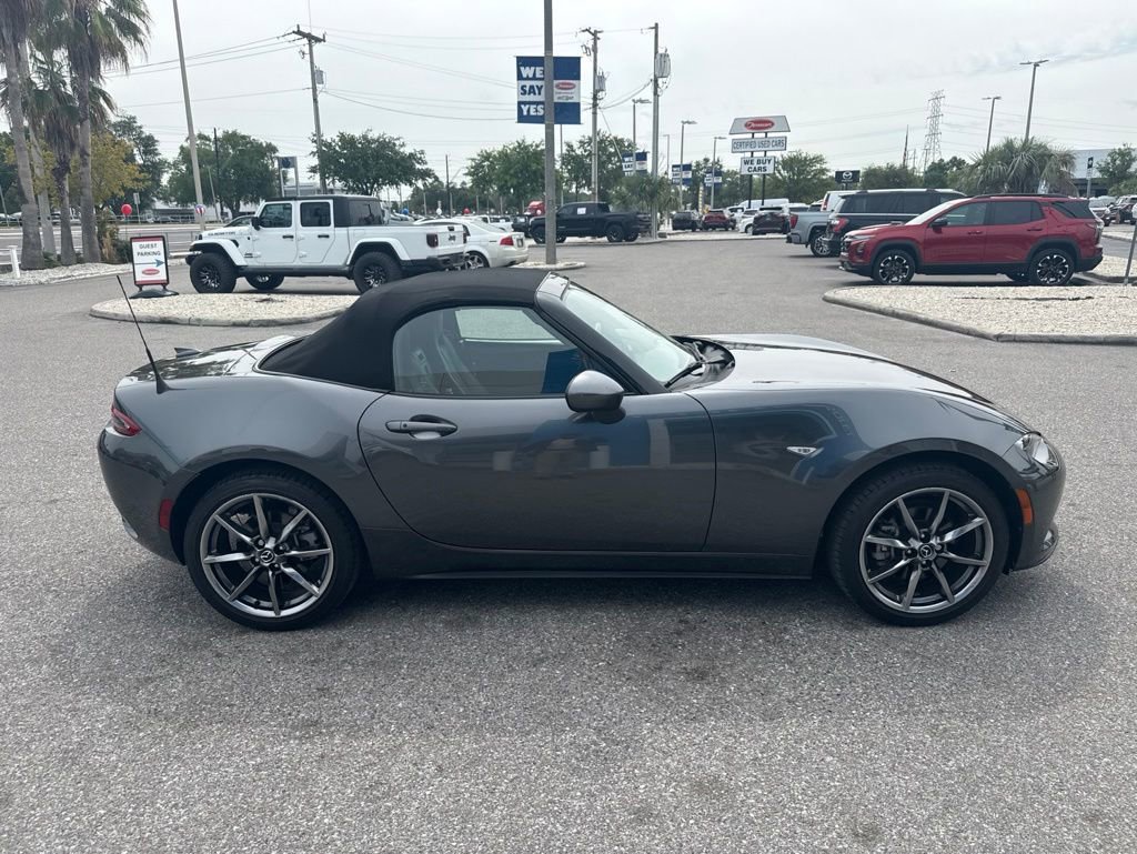 Used 2023 MAZDA MX-5 Miata Grand Touring RWD image 7