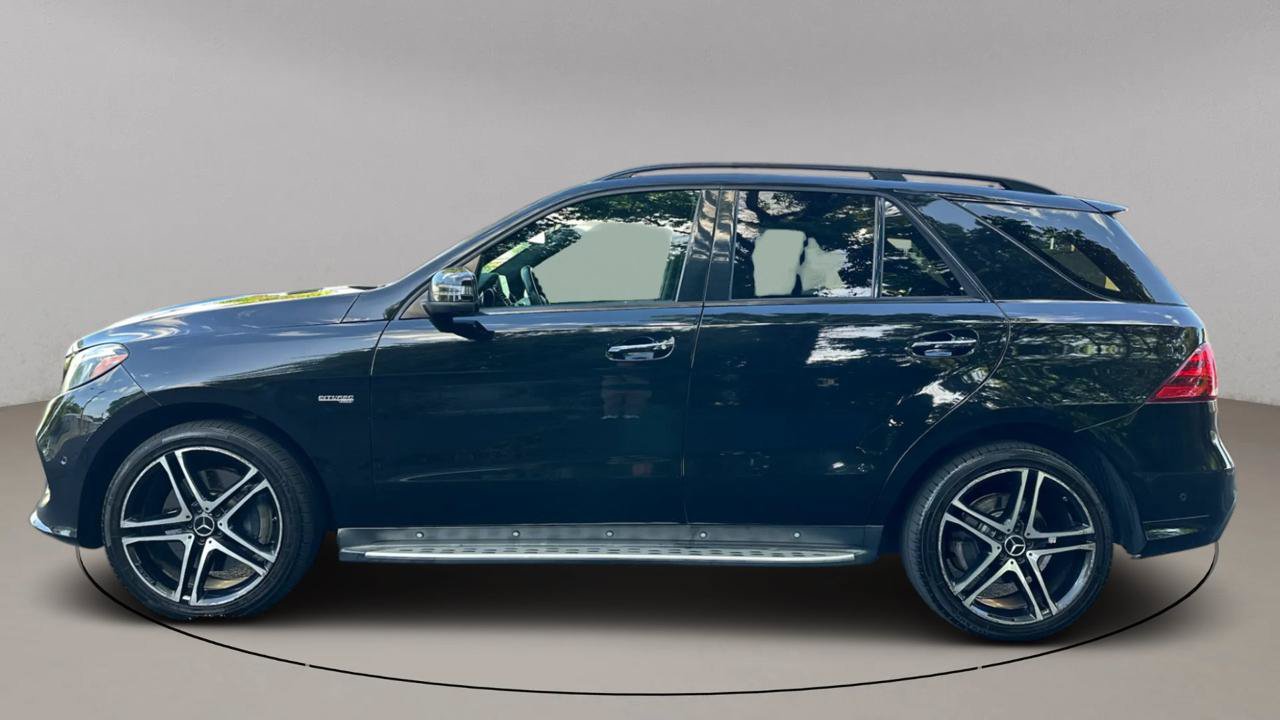 Used 2017 Mercedes-Benz GLE 43 AMG 4MATIC image 4