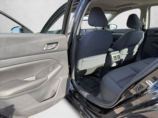 Used 2019 Nissan Altima 2.5 SV FWD image 18