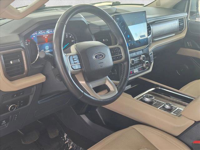 Used 2023 Ford Expedition Limited image 10