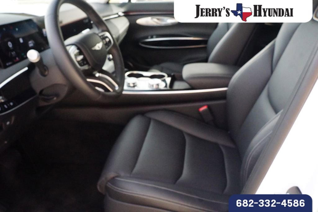 Certified 2026 Genesis GV70 2.5T AWD/4WD image 18