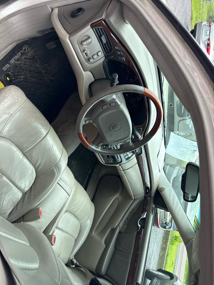 Used 2000 Cadillac De Ville DHS w/ Safety/Security Pkg FWD image 14