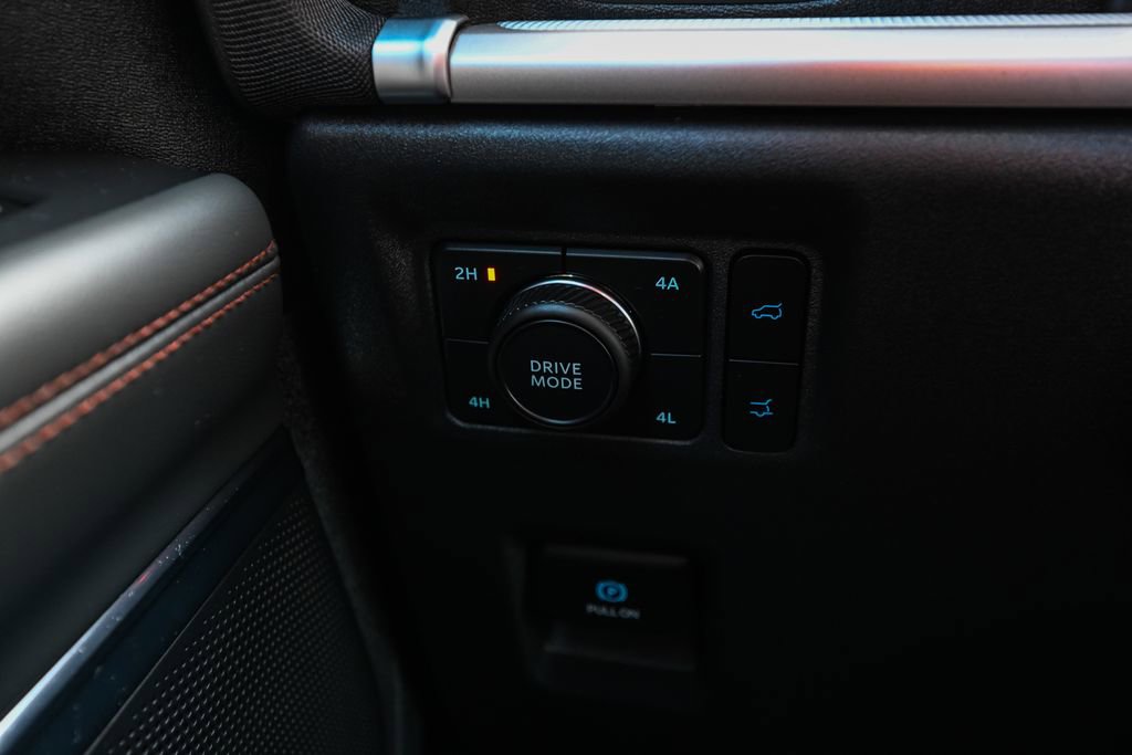 Certified 2025 Ford Expedition Active image 40