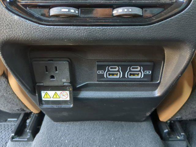 Certified 2024 Jeep Grand Cherokee Summit AWD/4WD image 17
