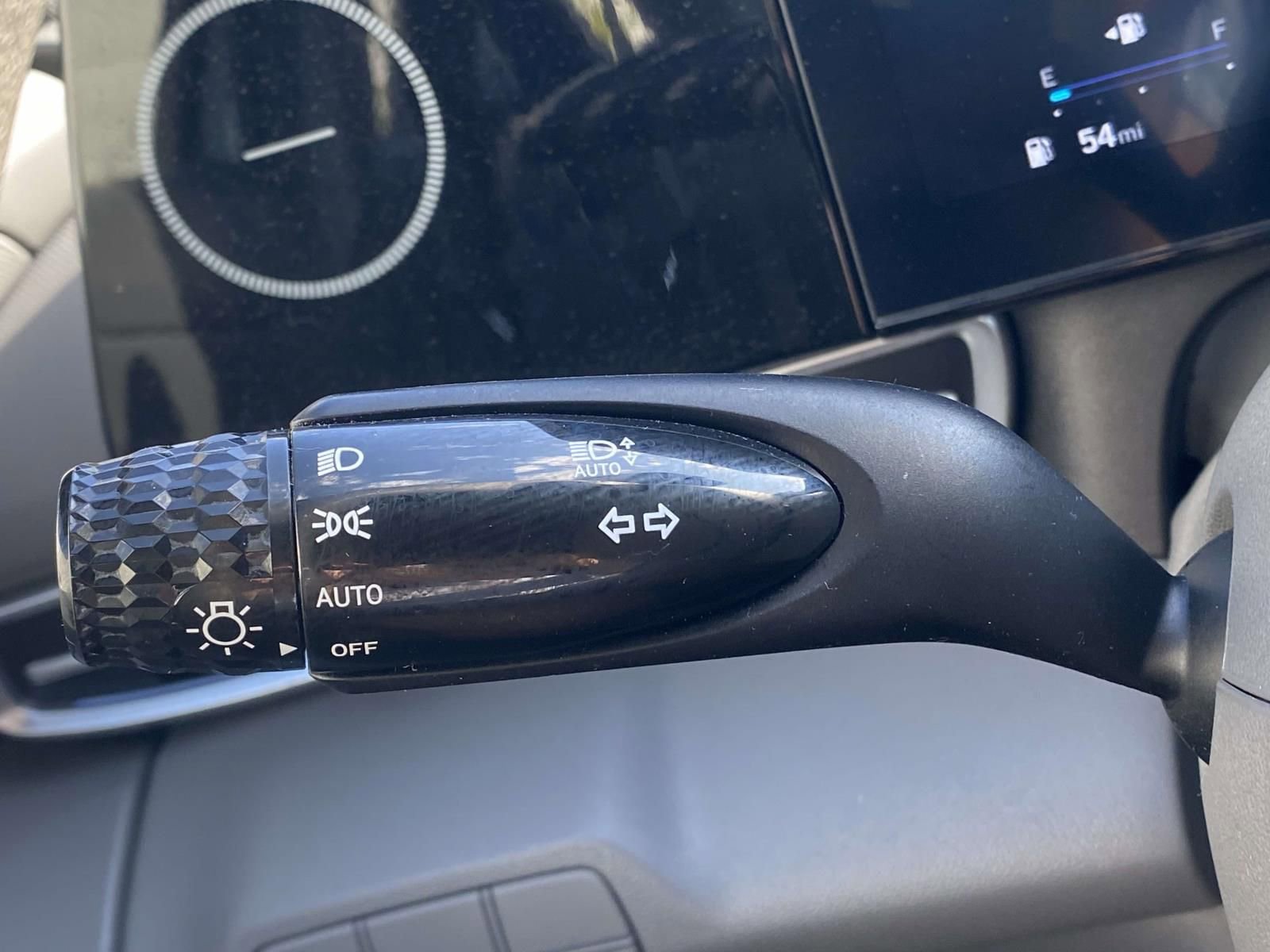 Used 2024 Hyundai Elantra SEL FWD image 22