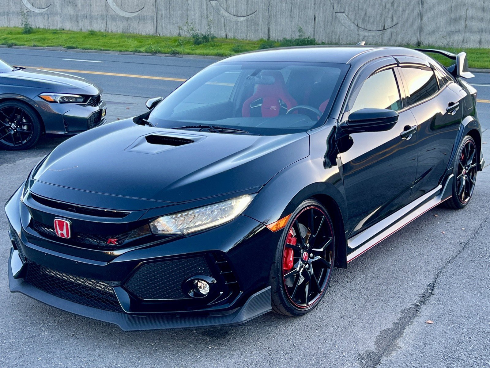 Used 2019 Honda Civic Type R image 10