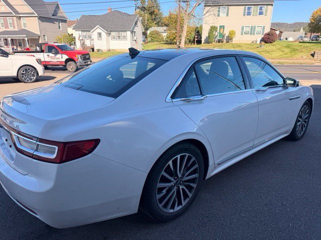 Used 2019 Lincoln Continental Select w/ Continental Climate Package AWD/4WD image 6