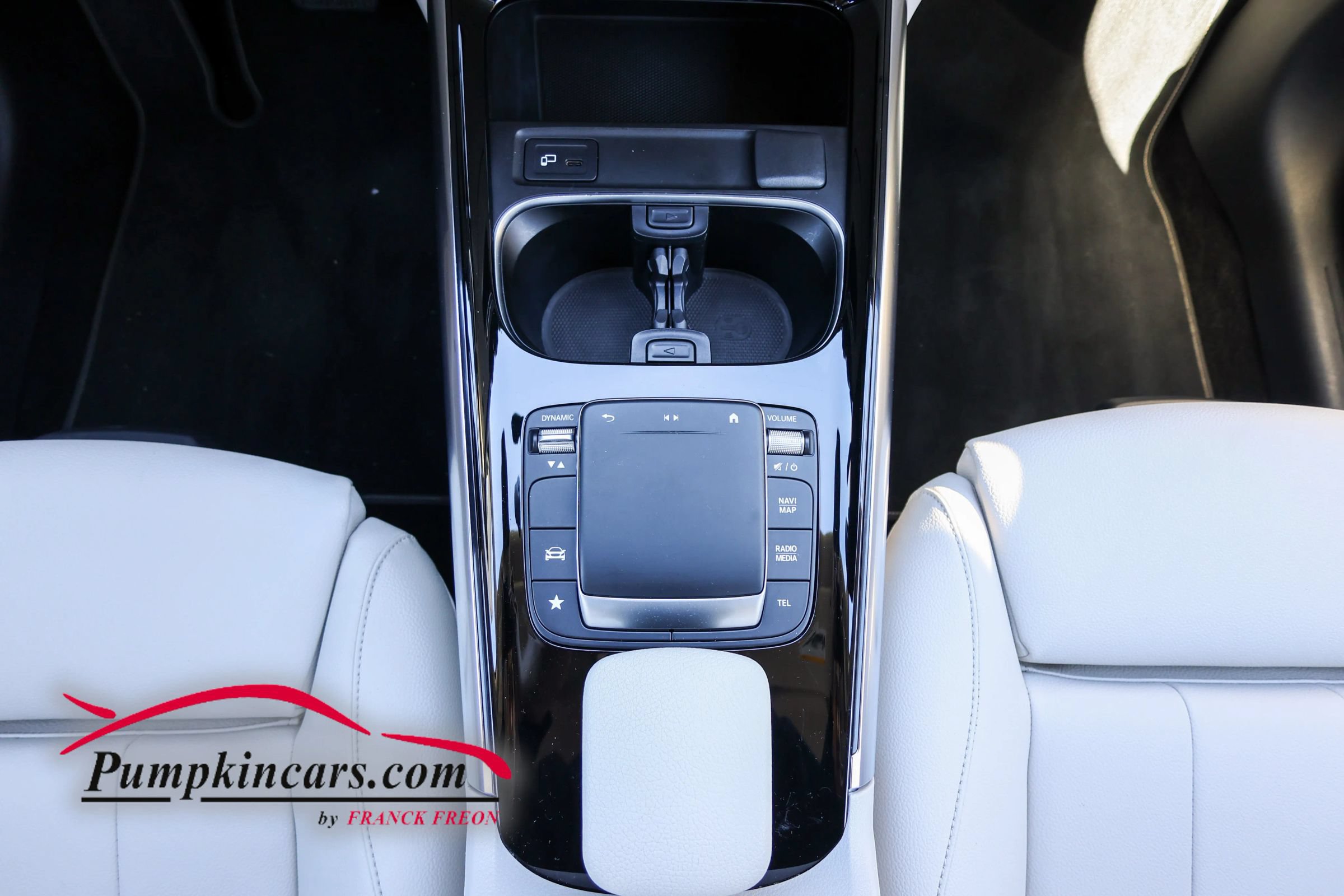 Used 2021 Mercedes-Benz GLA 250 4MATIC w/ Premium Package image 35