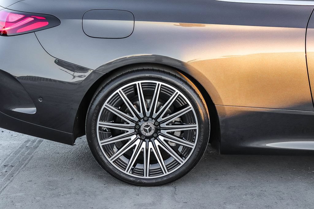 Used 2024 Mercedes-Benz CLE 300 4MATIC Coupe image 12