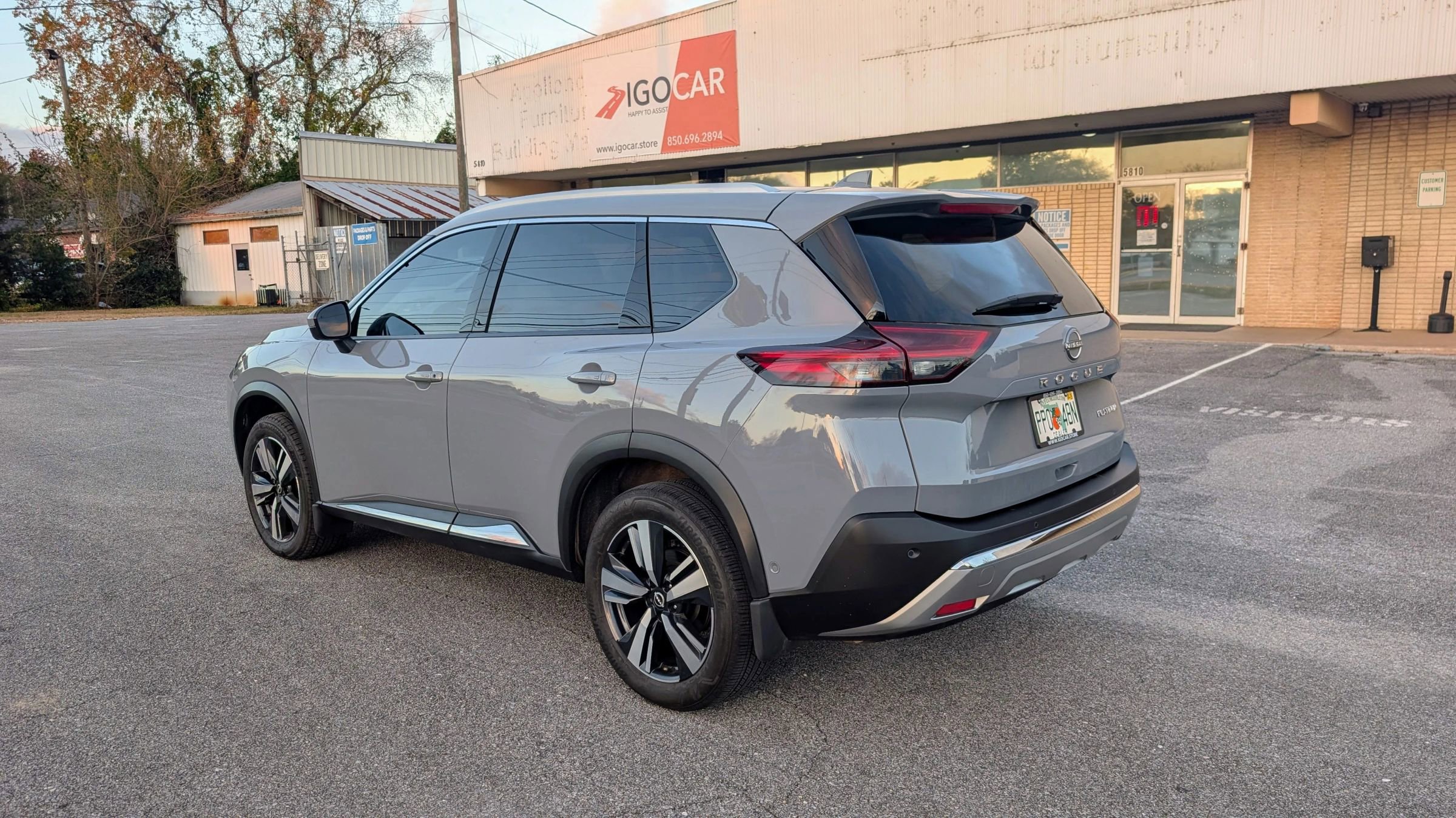 Used 2022 Nissan Rogue Platinum w/ Head-Up Display Package image 5