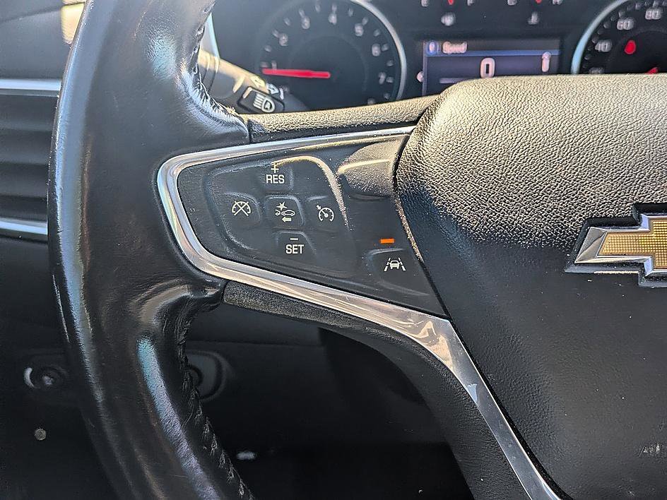 Used 2020 Chevrolet Equinox LT image 18