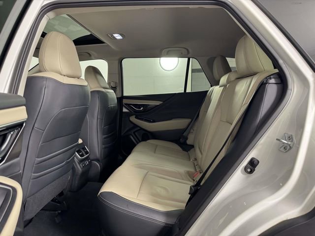 Used 2023 Subaru Outback Limited image 31