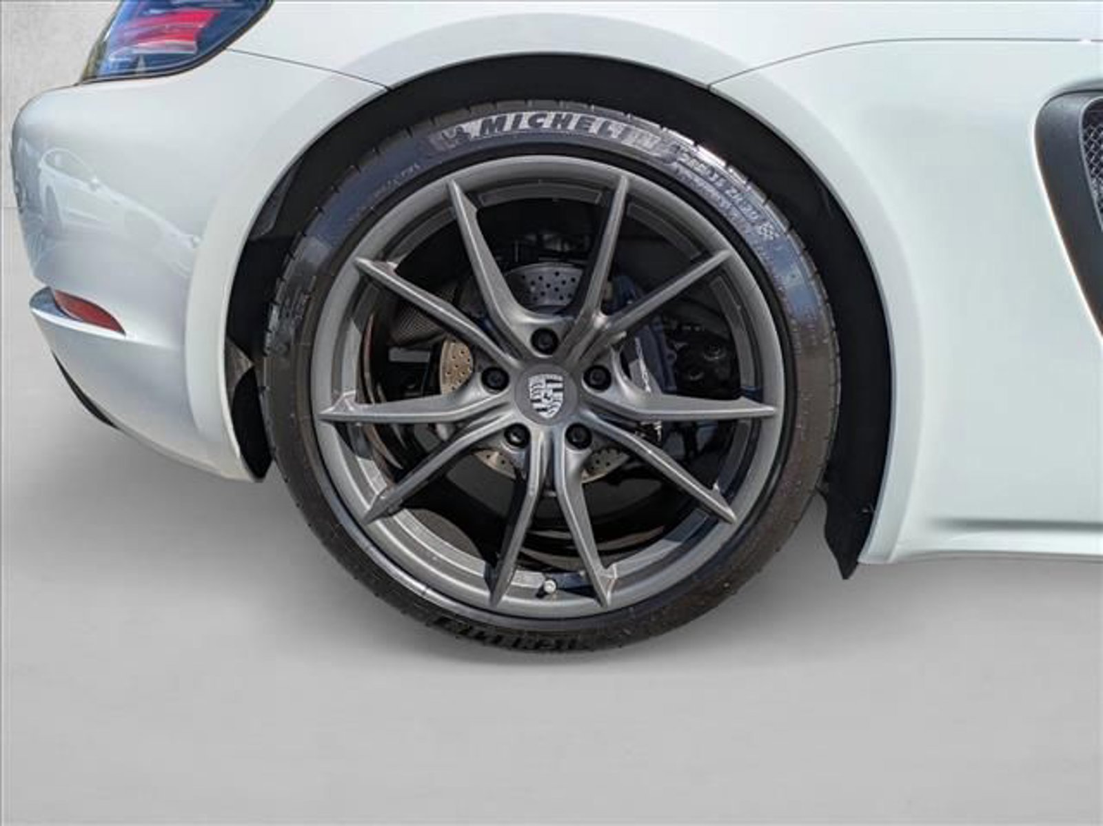 Used 2021 Porsche 718 Boxster image 22