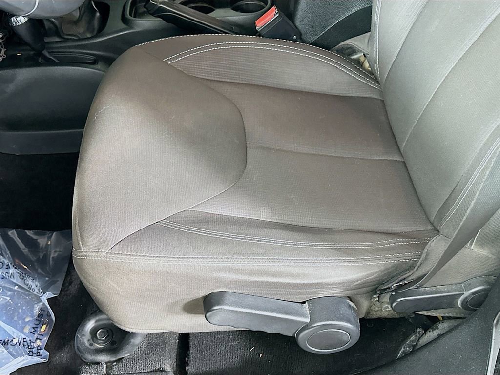 Used 2017 Jeep Wrangler Unlimited Sahara w/ Connectivity Group image 23