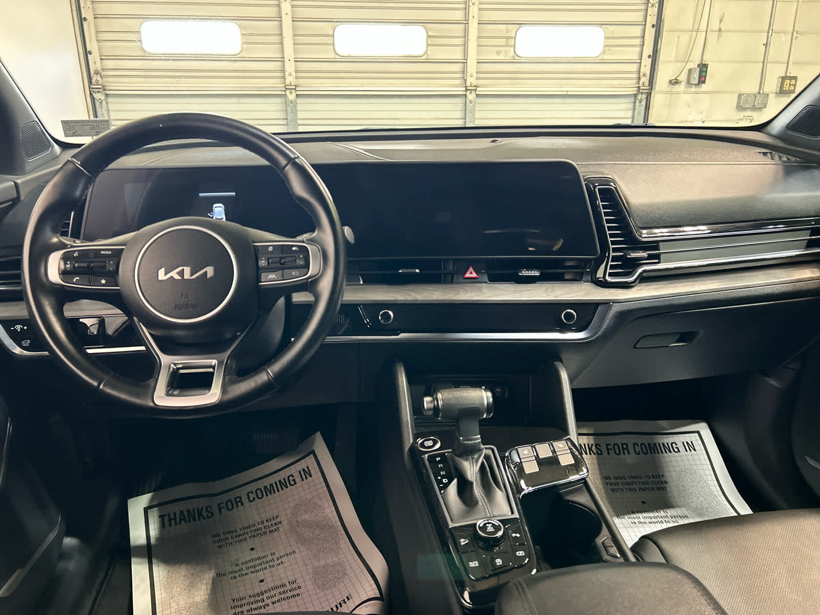 Used 2023 Kia Sportage X-Line w/ X-Line Premium Package AWD/4WD image 4