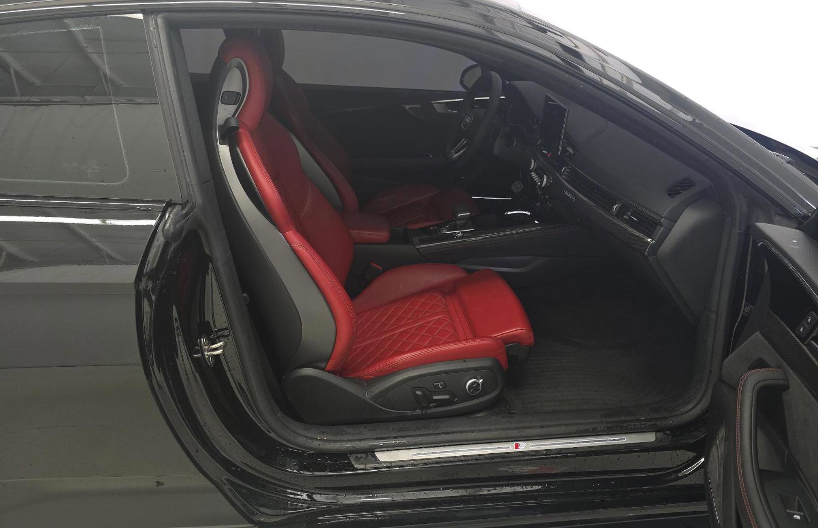 Used 2024 Audi S5 Premium Plus w/ Premium Plus AWD/4WD image 8