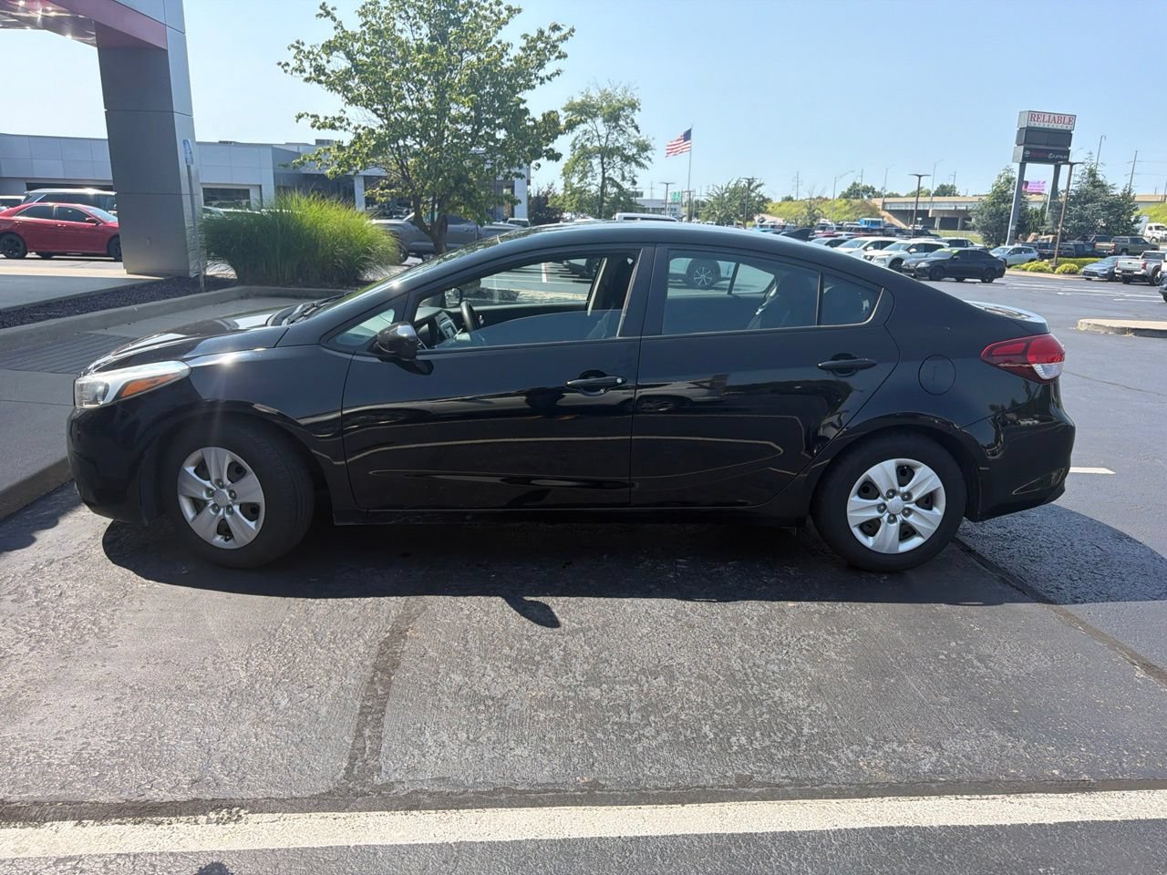 Used 2017 Kia Forte LX FWD image 9