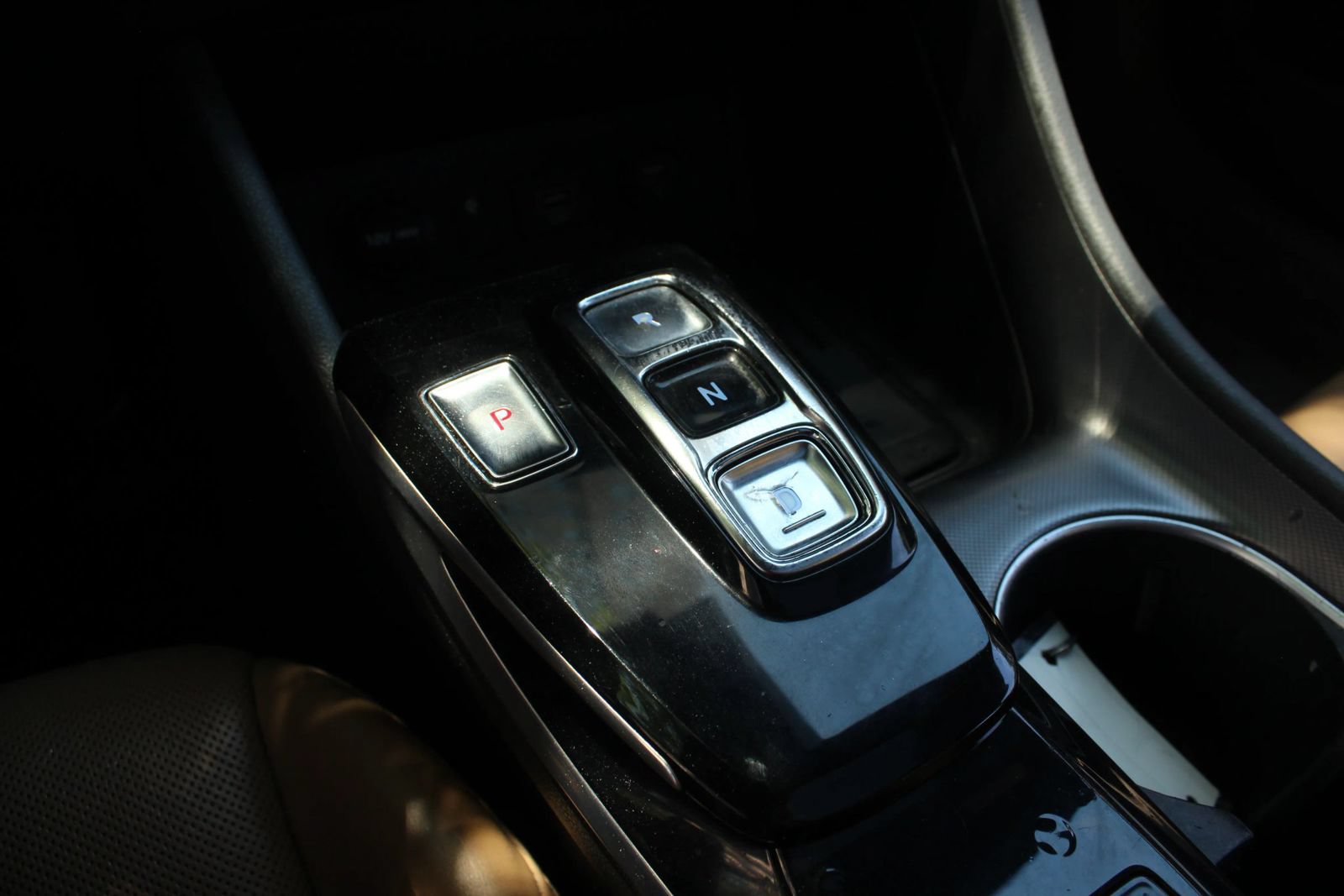 Used 2020 Hyundai Sonata Limited FWD image 35