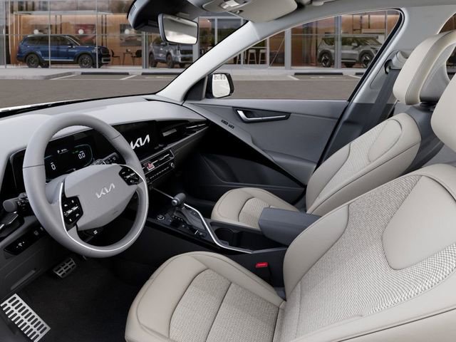 Used 2025 Kia Niro EX Touring image 17