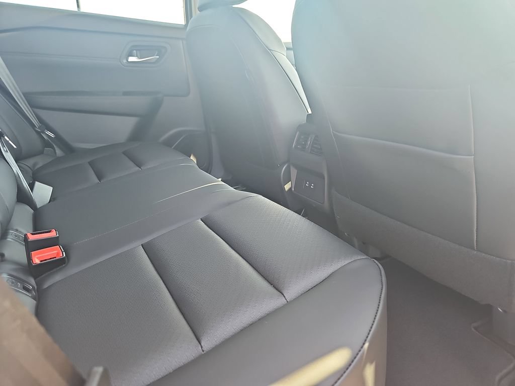 New 2026 Nissan Rogue Dark Armor FWD image 14