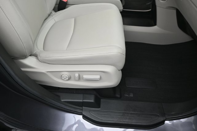 Used 2026 Honda Odyssey EX-L image 32