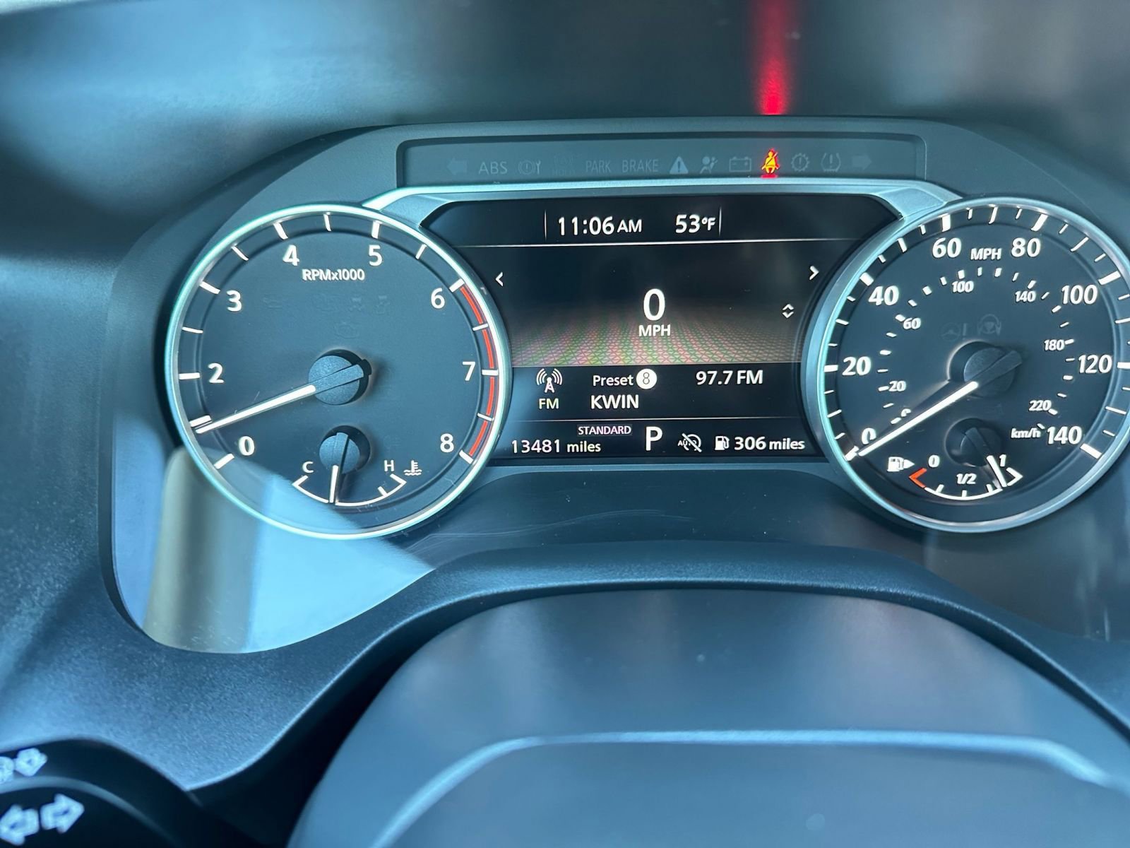 Used 2025 Nissan Rogue SV image 40