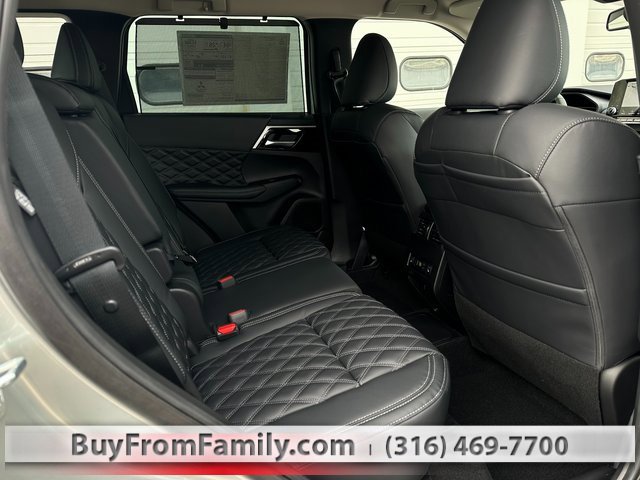 Used 2023 Mitsubishi Outlander SEL image 44