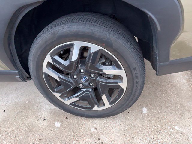 Used 2025 Subaru Forester Limited AWD/4WD image 4