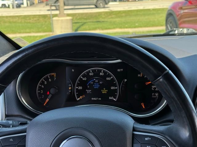 Used 2019 Jeep Grand Cherokee Limited AWD/4WD image 12