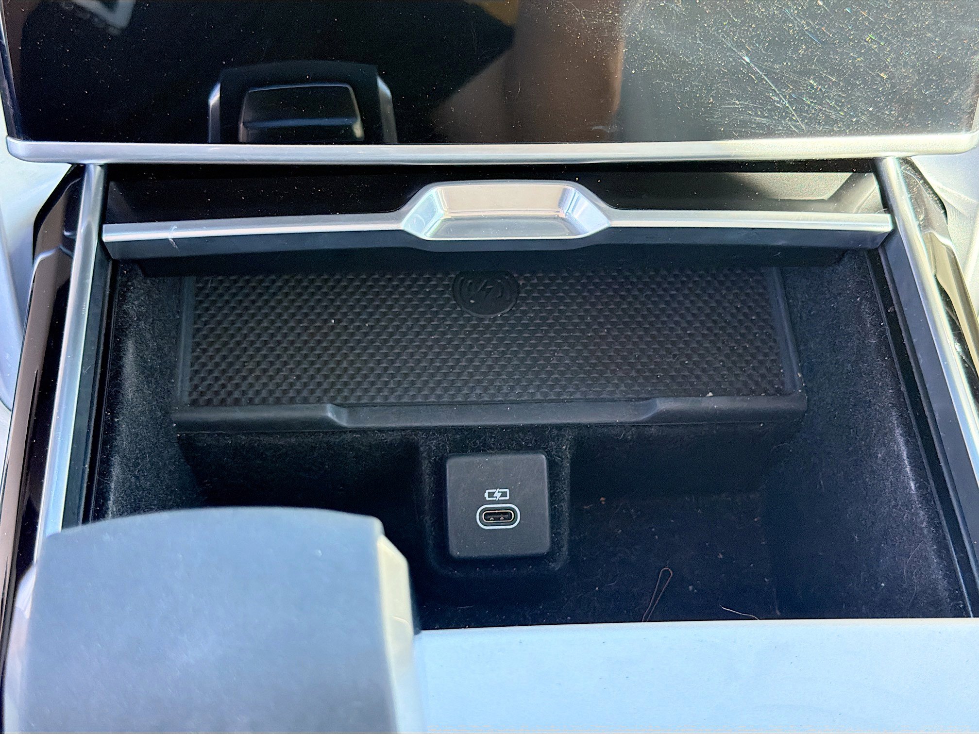 Used 2024 Land Rover Range Rover Long Wheelbase SE image 32