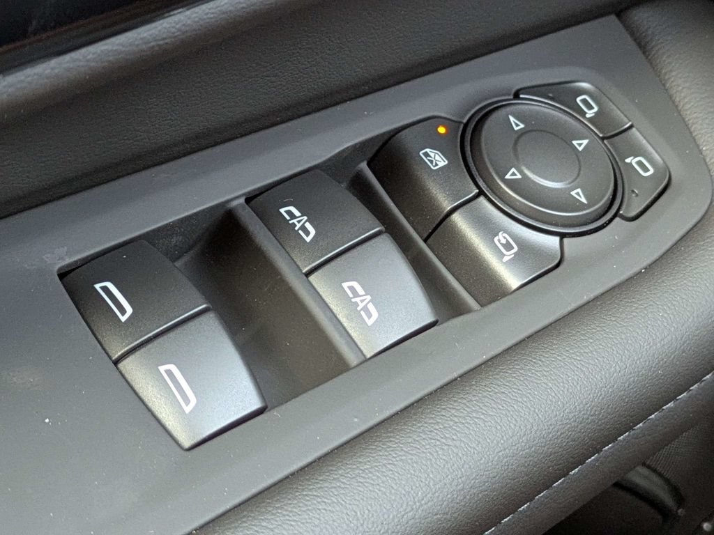 New 2026 Chevrolet Suburban LT w/ Comfort Package RWD image 26